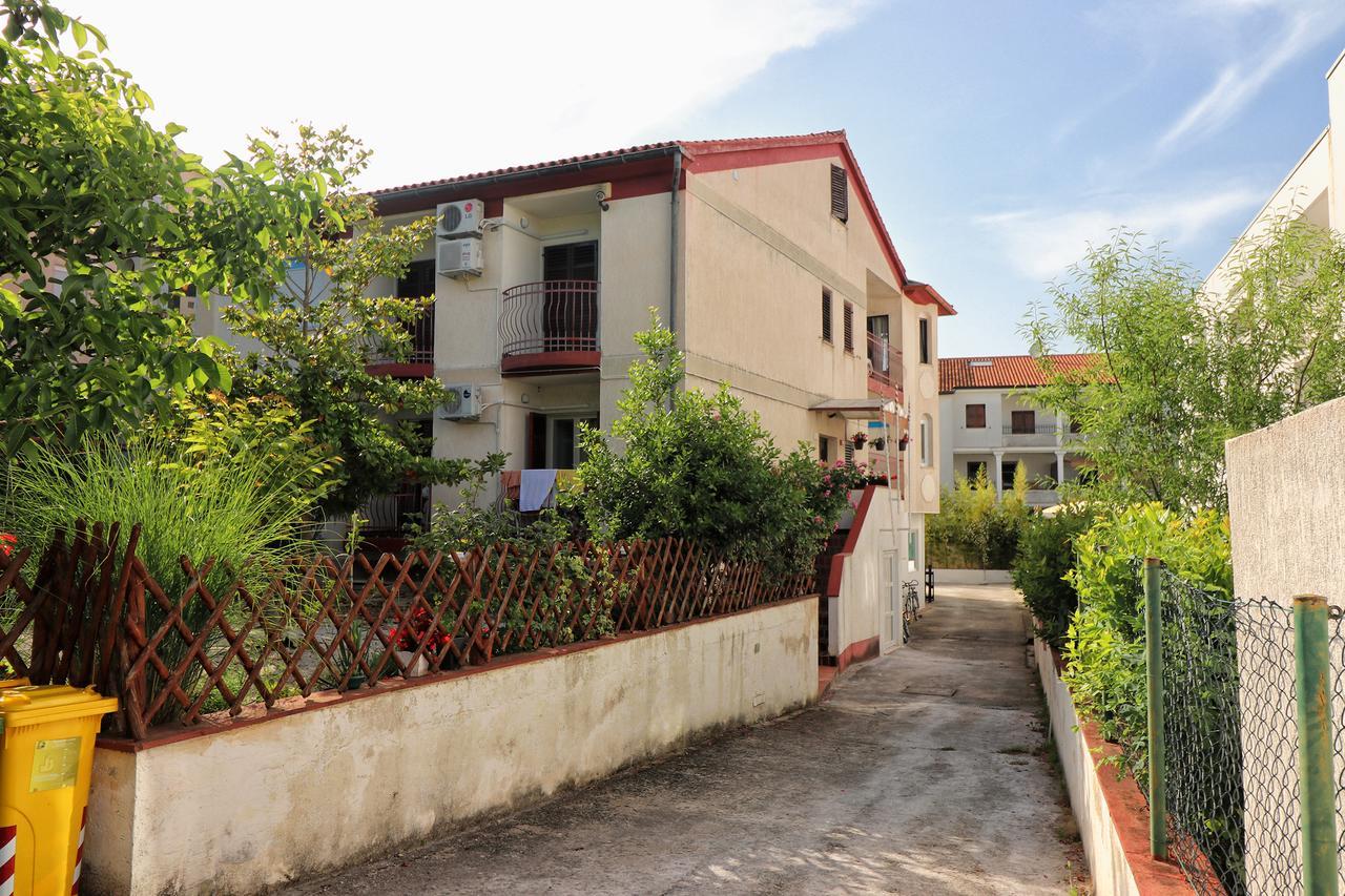 Apartments Amalia Rovinj Exterior photo