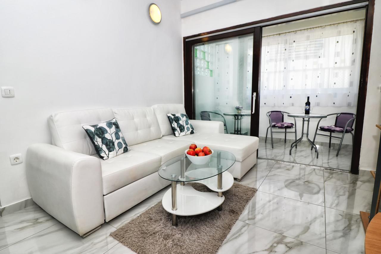 Apartments Amalia Rovinj Exterior photo